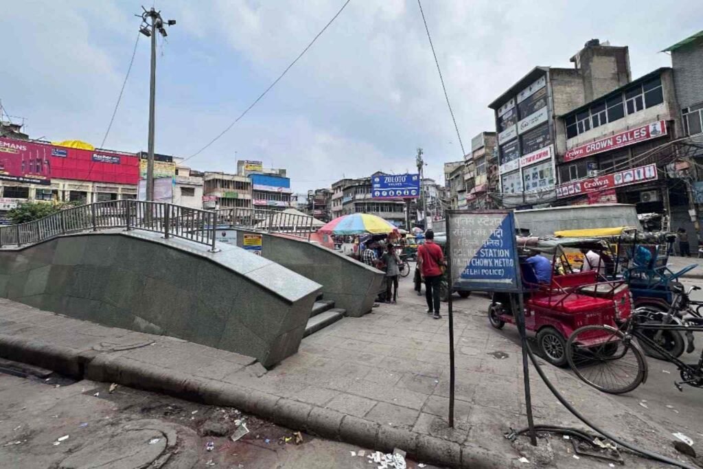 Chawri Bazar Metro Station Gate No 1 – Complete Guide chawri bazar metro gate no 1