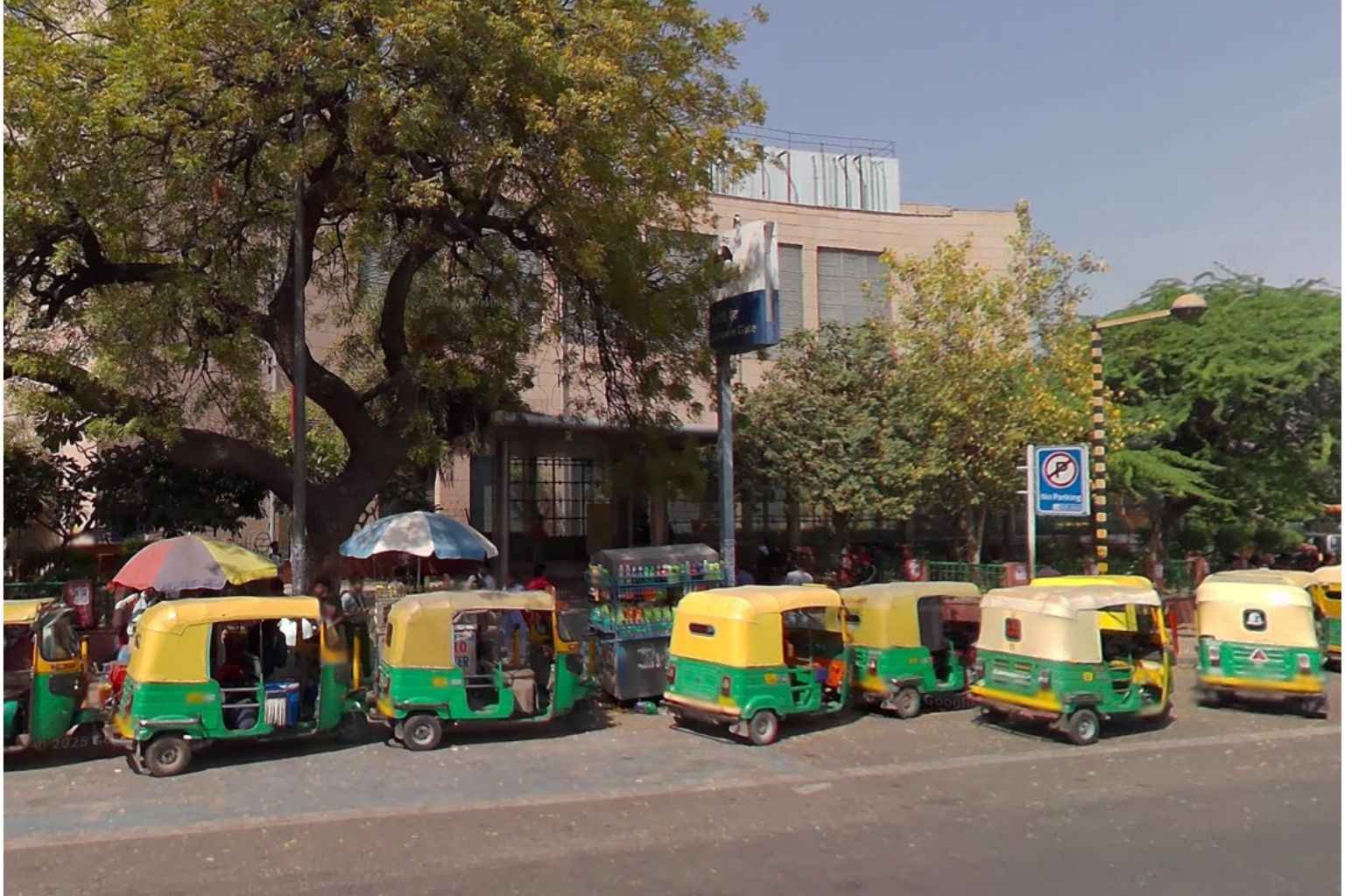 kashmere gate metro station gate no 4