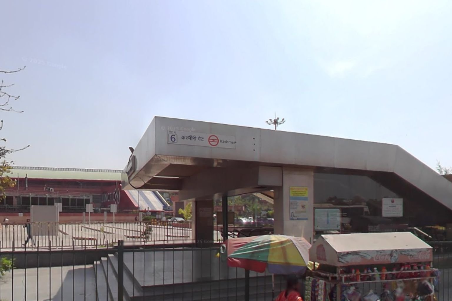 kashmere gate metro station gate no 6