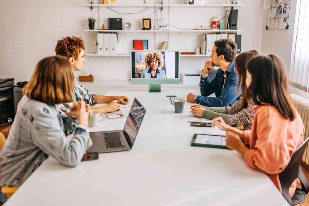 The Future of Hybrid Learning: Online and Offline Education Combined hybrid learning